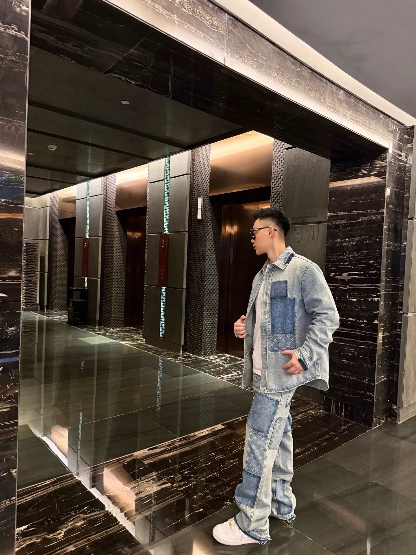 Louis Vuitton/Louis Vuitton presbyopic patchwork denim jacket